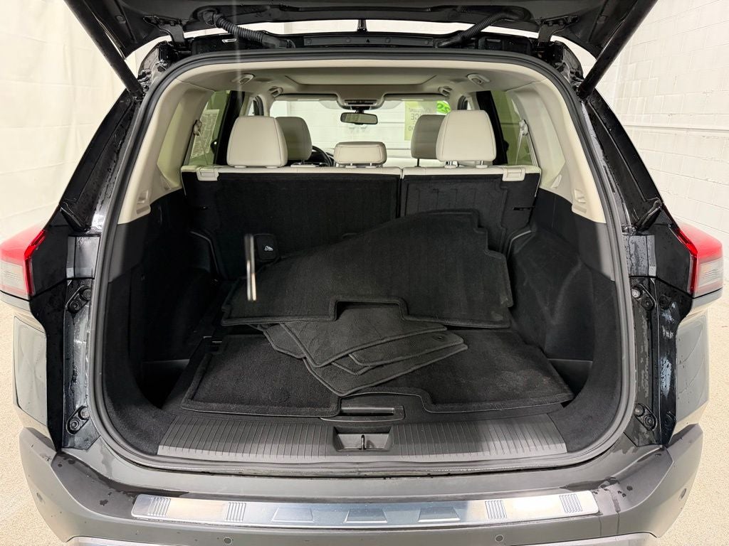 2023 Nissan Rogue SL Intelligent AWD