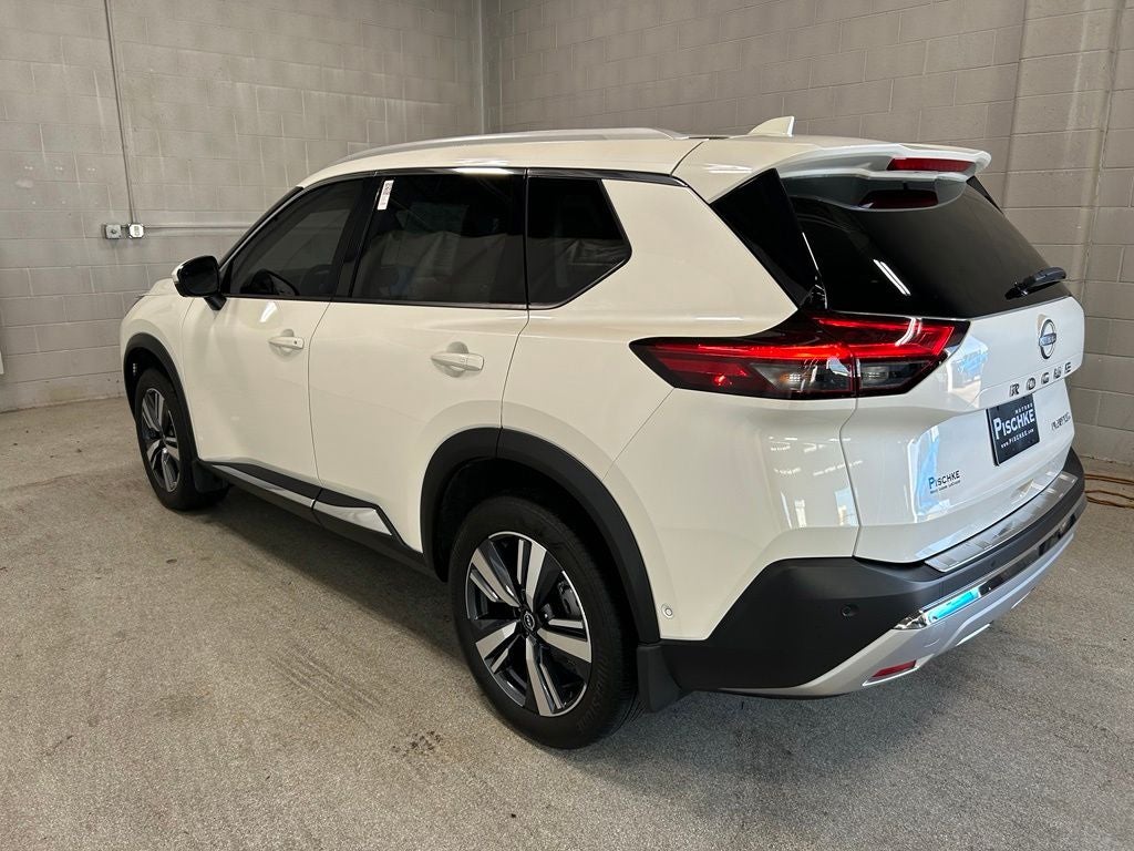 2023 Nissan Rogue Platinum FWD