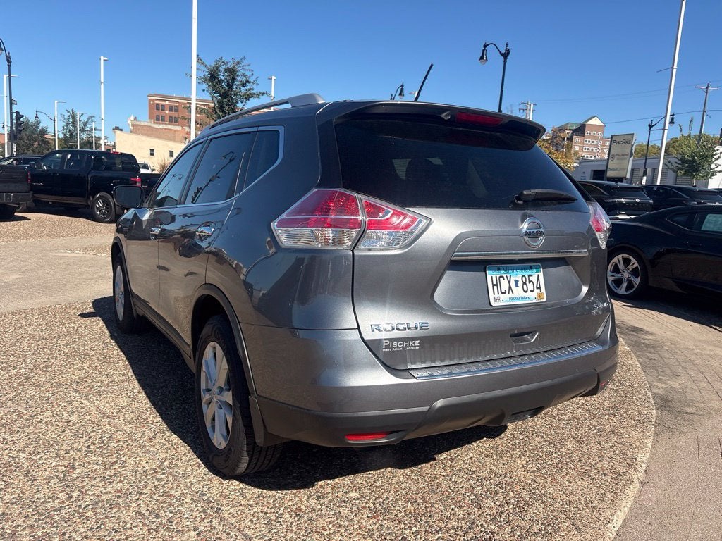 2016 Nissan Rogue SV