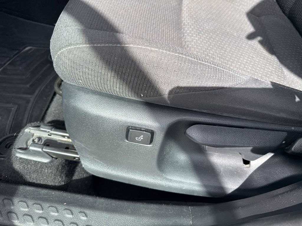 2018 Toyota C-HR XLE Premium