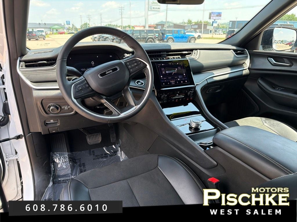 2025 Jeep Grand Cherokee Altitude 4x4