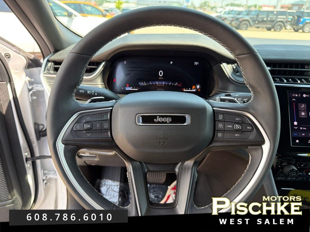 2025 Jeep Grand Cherokee Altitude 4x4