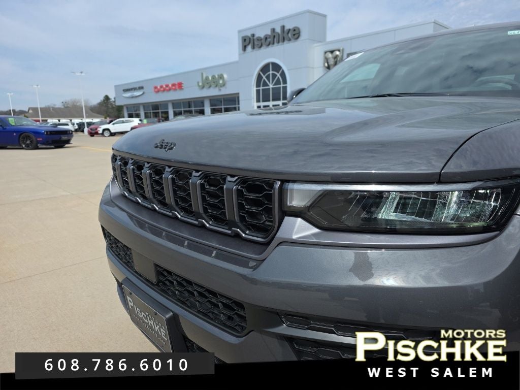 2026 Jeep Grand Cherokee GRAND CHEROKEE LAREDO ALTITUDE 4X4