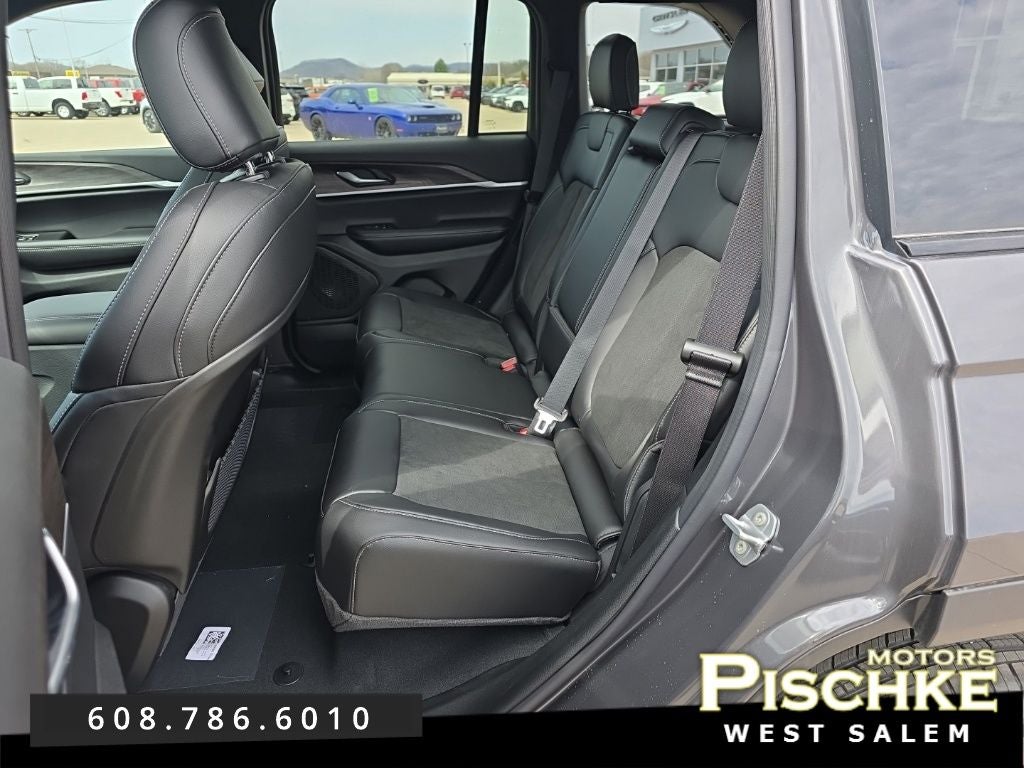 2026 Jeep Grand Cherokee GRAND CHEROKEE LAREDO ALTITUDE 4X4