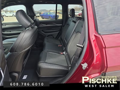 2026 Jeep Grand Cherokee GRAND CHEROKEE LAREDO ALTITUDE 4X4