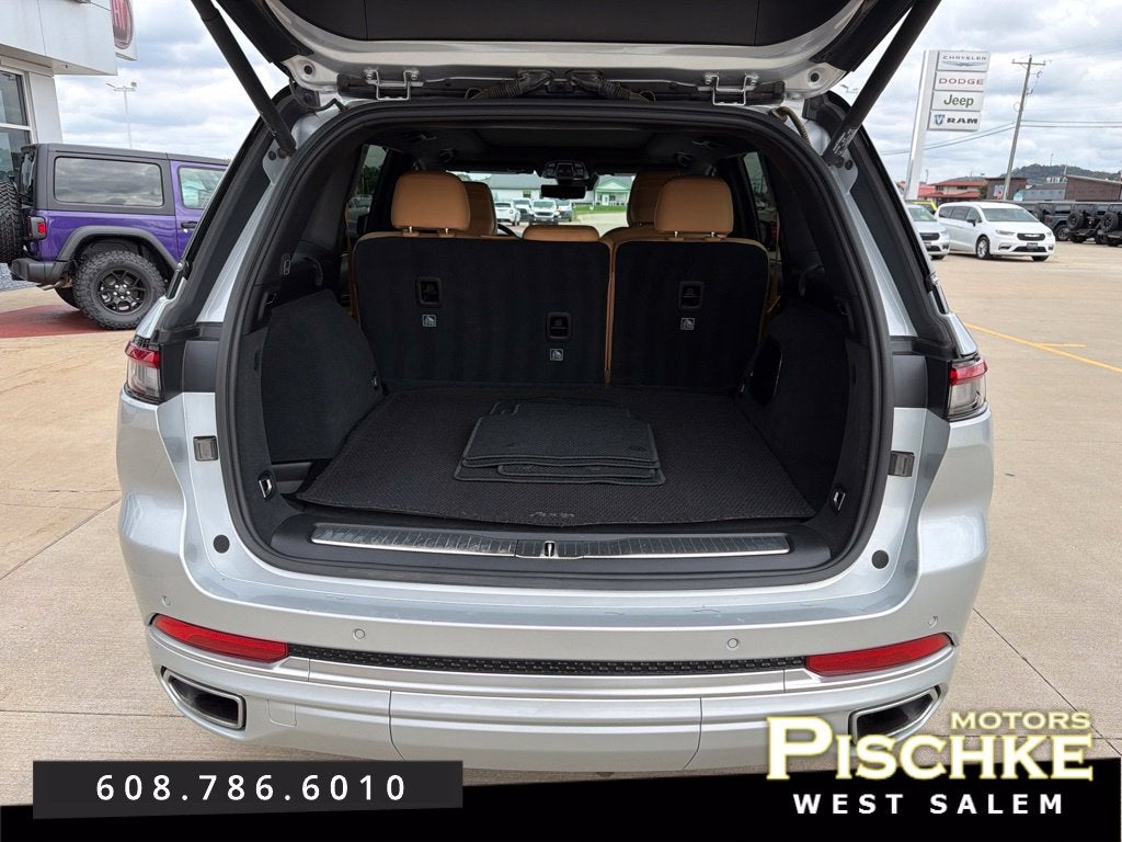 2023 Jeep Grand Cherokee Summit 4x4
