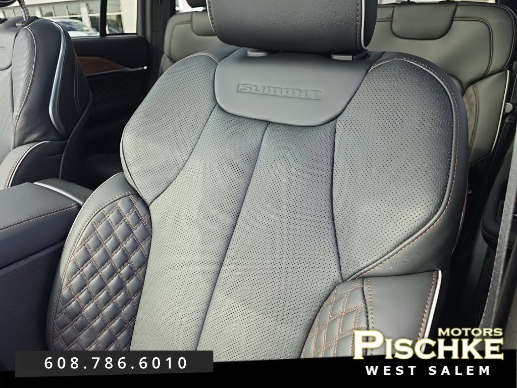 2027 Jeep Grand Cherokee GRAND CHEROKEE SUMMIT 4X4