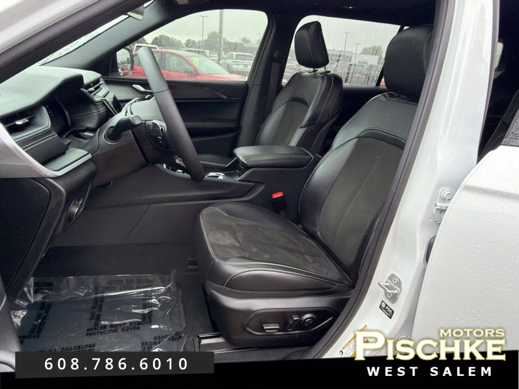 2025 Jeep Grand Cherokee L Altitude X 4x4