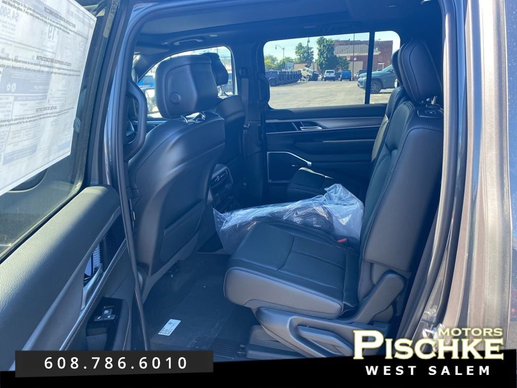 2026 Jeep Grand Wagoneer GRAND WAGONEER UPLAND 4X4