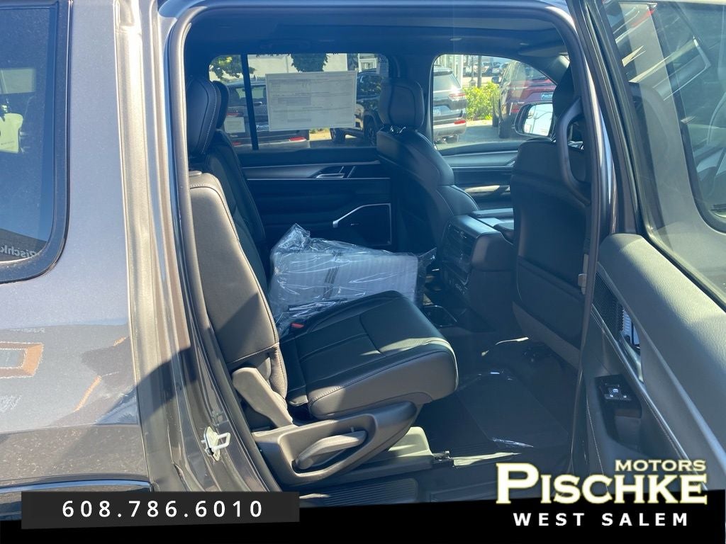 2026 Jeep Grand Wagoneer GRAND WAGONEER UPLAND 4X4