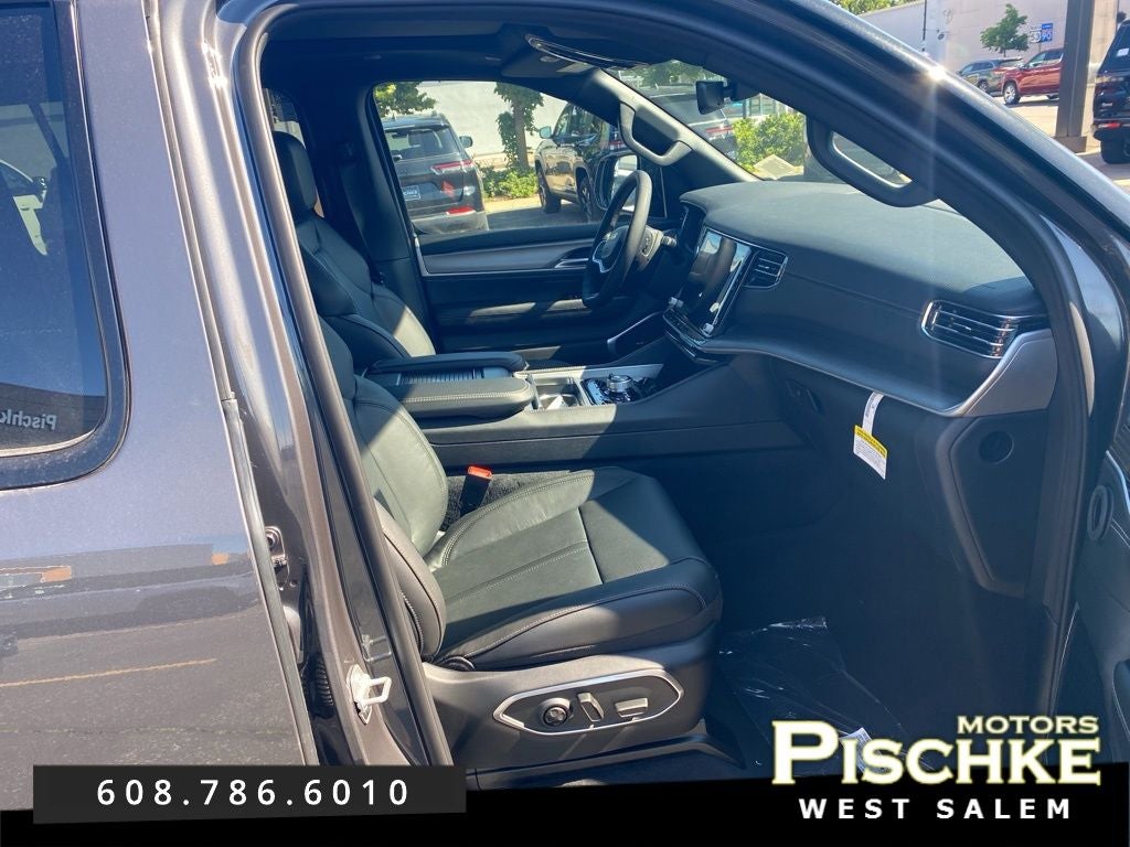 2026 Jeep Grand Wagoneer GRAND WAGONEER UPLAND 4X4