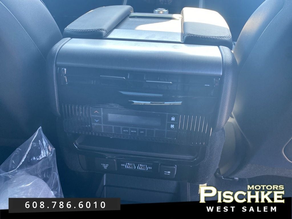 2026 Jeep Grand Wagoneer GRAND WAGONEER UPLAND 4X4