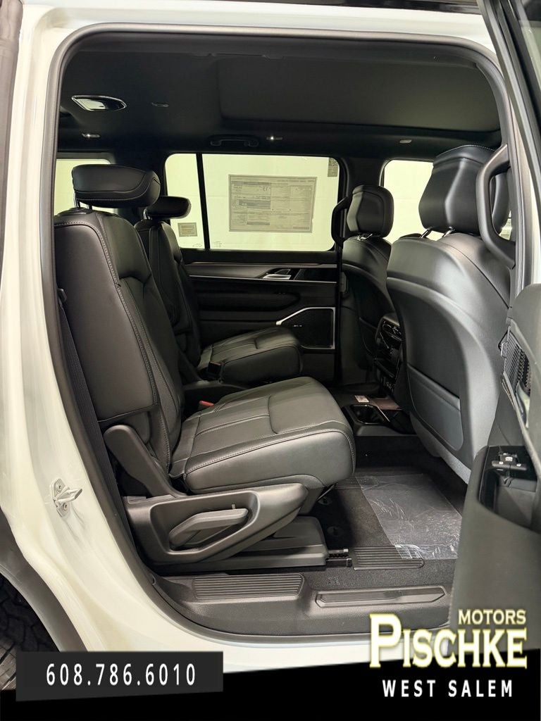2026 Jeep Grand Wagoneer GRAND WAGONEER UPLAND 4X4