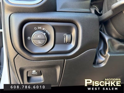 2023 RAM Ram 1500 Big Horn Crew Cab 4x4 5'7' Box