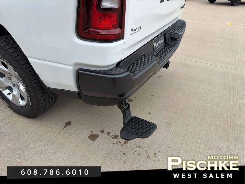2025 RAM 1500 Tradesman Crew Cab 4x4 5'7' Box