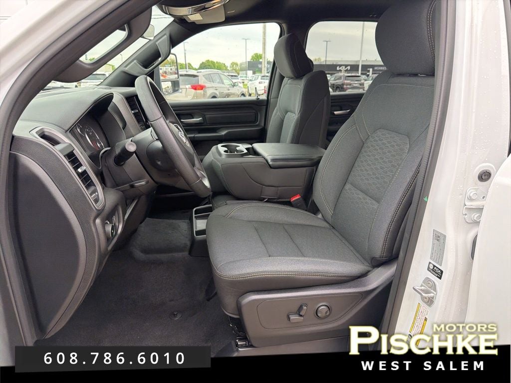 2025 RAM 1500 Tradesman Crew Cab 4x4 5'7' Box