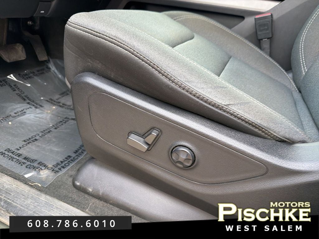 2021 RAM 1500 Big Horn Quad Cab 4x4 6'4' Box