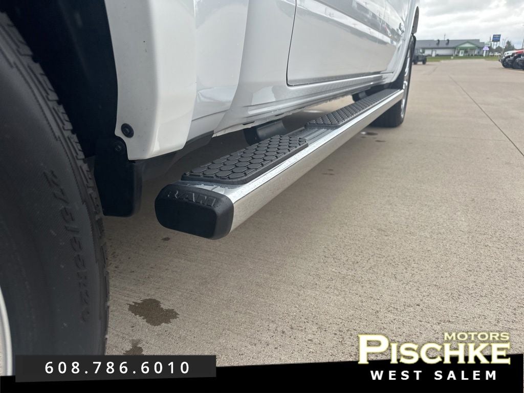2025 RAM 1500 Lone Star Crew Cab 4x4 5'7' Box