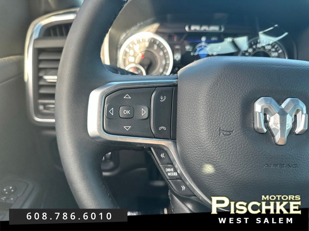 2025 RAM 1500 Big Horn Crew Cab 4x4 5'7' Box