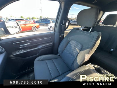 2025 RAM 1500 Big Horn Crew Cab 4x4 5'7' Box