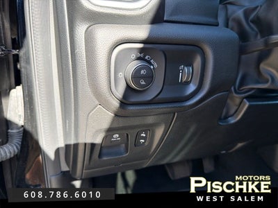 2023 RAM 1500 Big Horn Crew Cab 4x4 5'7' Box