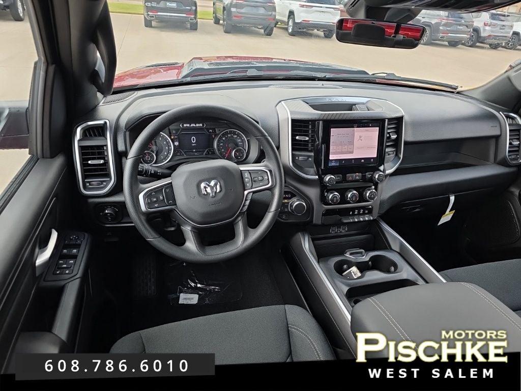 2026 RAM Ram 1500 RAM 1500 EXPRESS CREW CAB 4X4 5'7' BOX