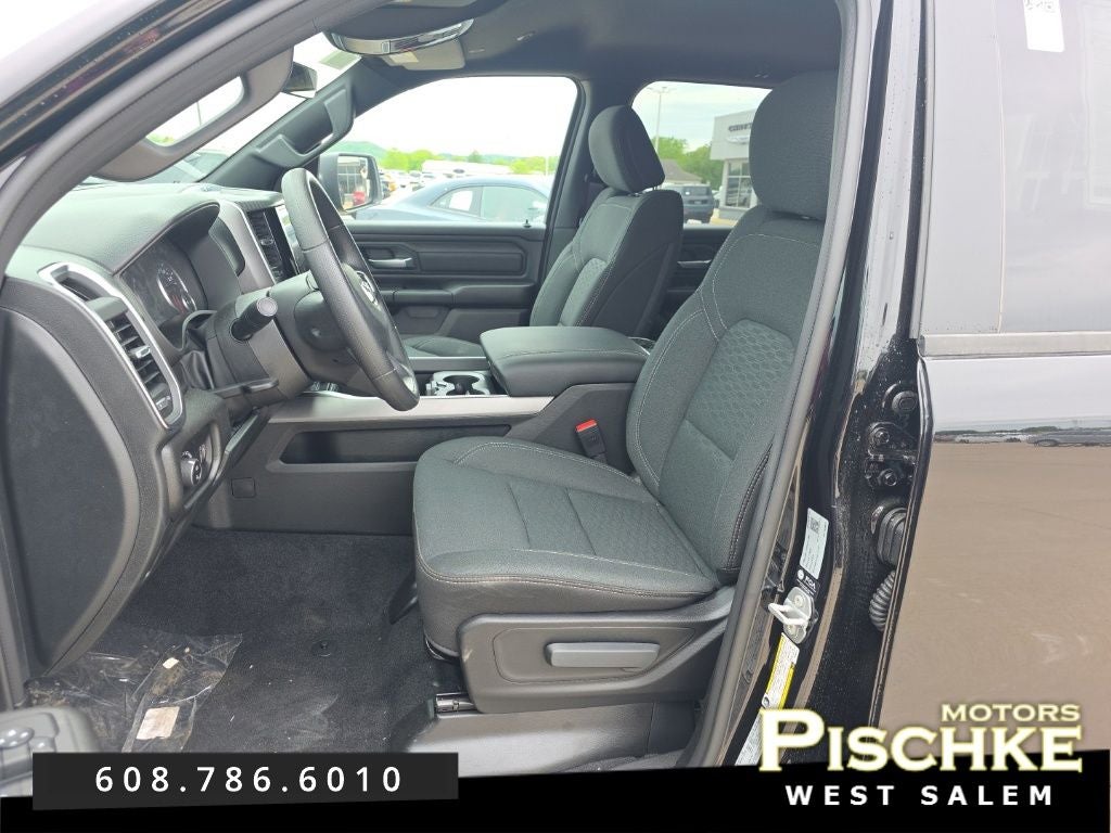 2026 RAM Ram 1500 RAM 1500 EXPRESS CREW CAB 4X4 5'7' BOX