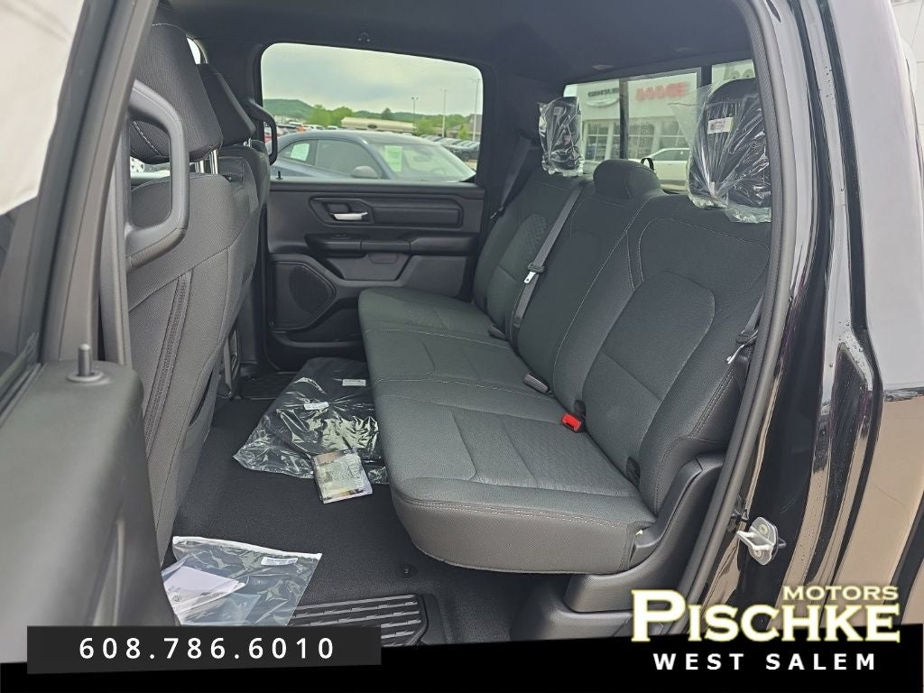2026 RAM Ram 1500 RAM 1500 EXPRESS CREW CAB 4X4 5'7' BOX