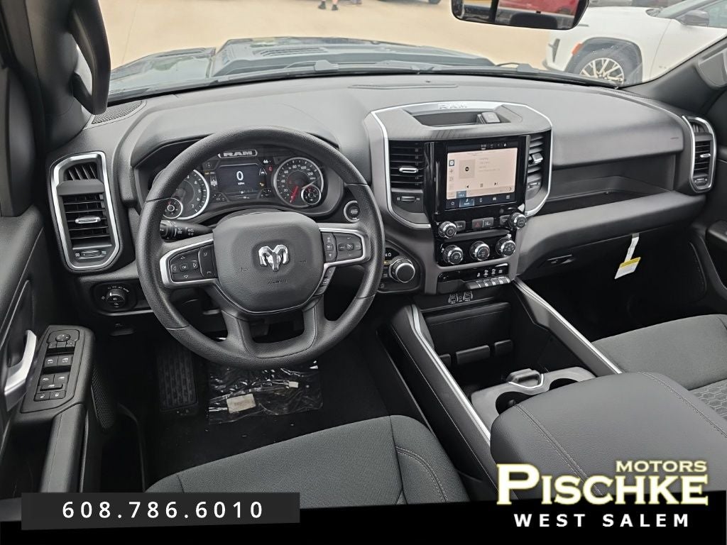 2026 RAM Ram 1500 RAM 1500 EXPRESS CREW CAB 4X4 5'7' BOX