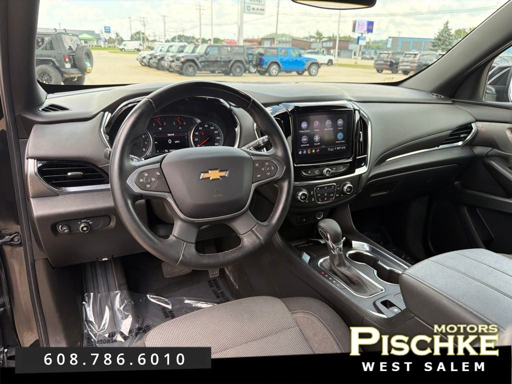 2023 Chevrolet Traverse AWD LT Cloth