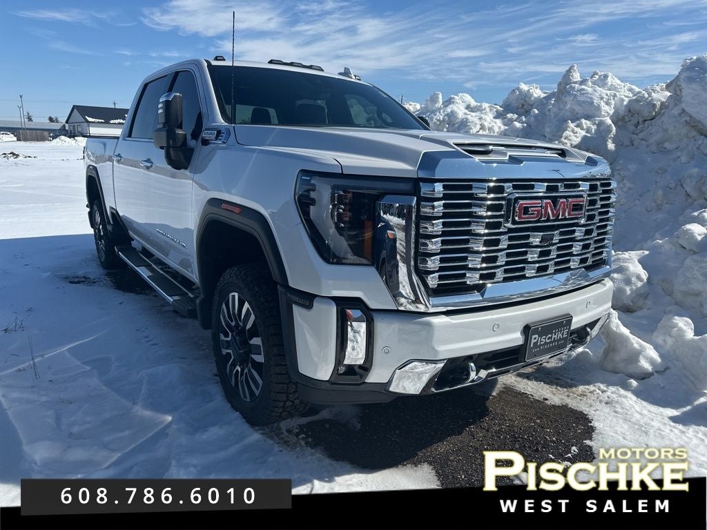 2024 GMC Sierra 2500HD 4WD Crew Cab Standard Bed Denali