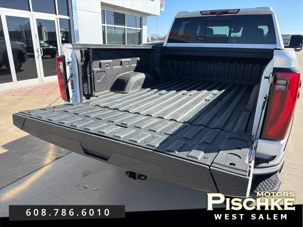 2024 GMC Sierra 2500HD 4WD Crew Cab Standard Bed Denali
