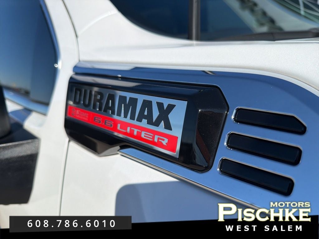 2024 GMC Sierra 2500HD 4WD Crew Cab Standard Bed Denali