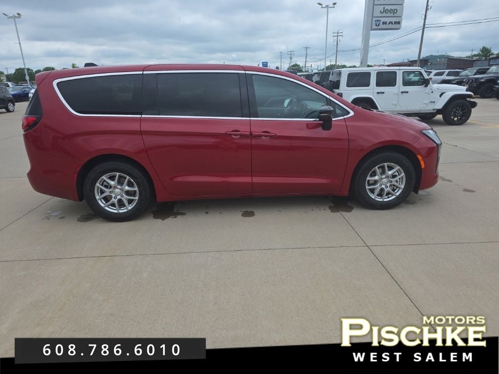 2027 Chrysler Pacifica PACIFICA SELECT