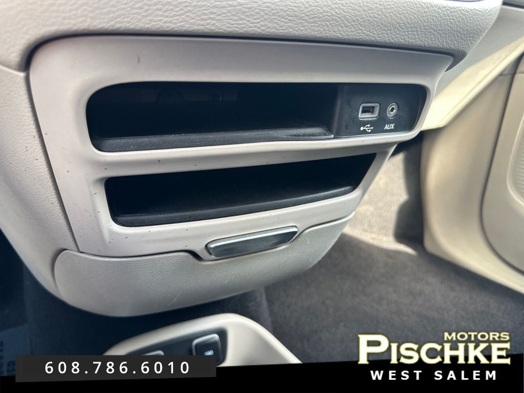 2017 Chrysler Pacifica Touring-L