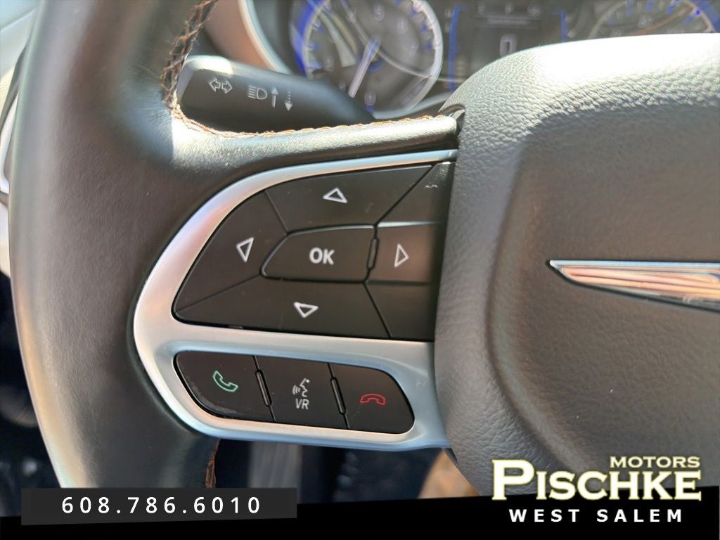 2017 Chrysler Pacifica Touring-L