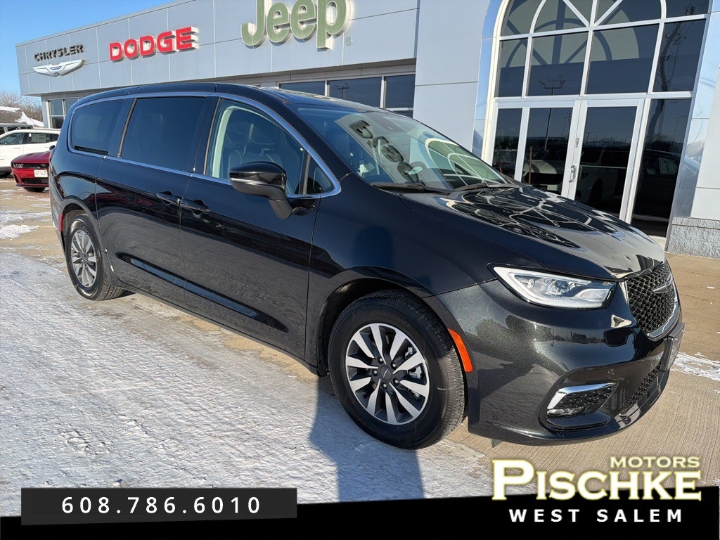 2023 Chrysler Pacifica Hybrid Touring L