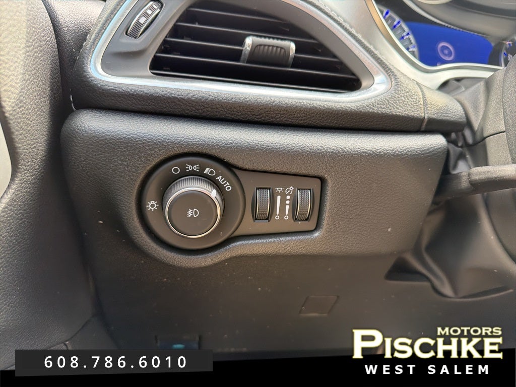 2025 Chrysler Pacifica Limited AWD