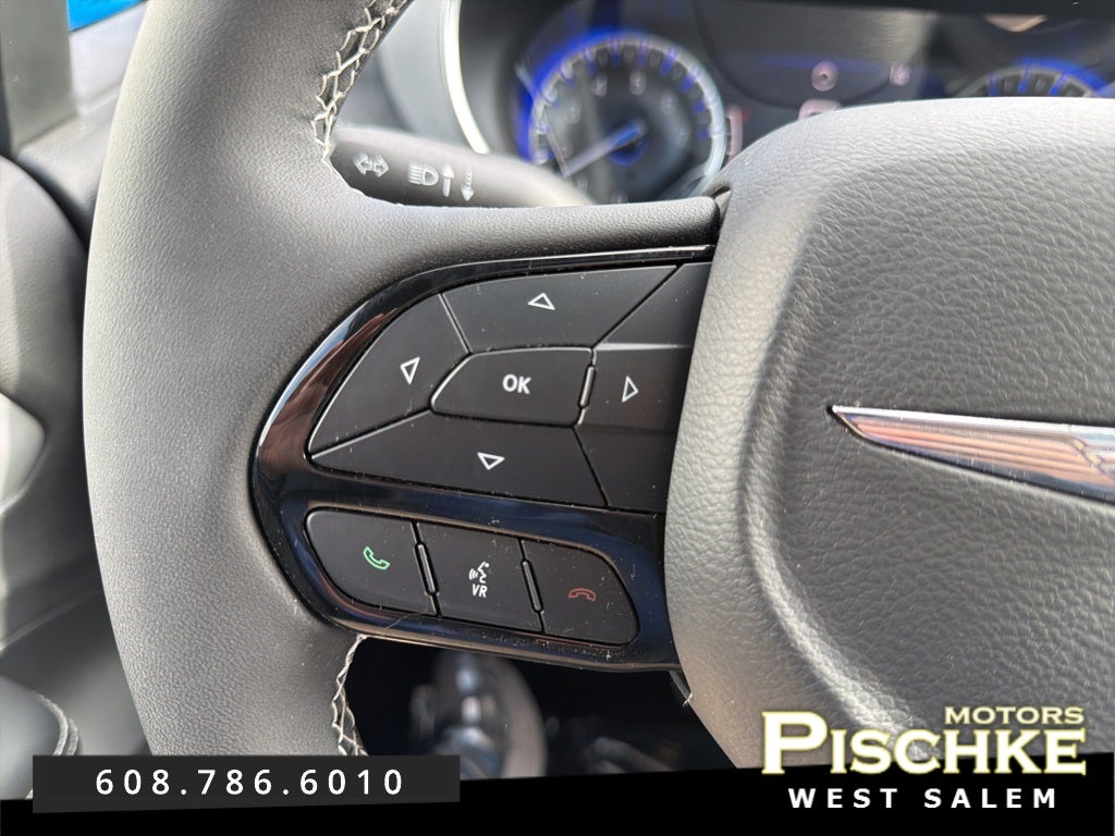 2025 Chrysler Pacifica Limited AWD