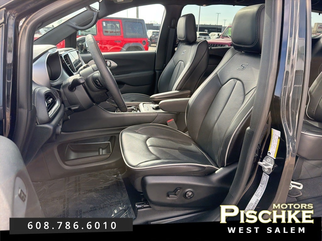 2025 Chrysler Pacifica Limited AWD