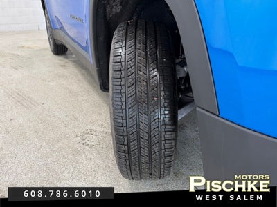 2026 Jeep Cherokee CHEROKEE LAREDO 4X4
