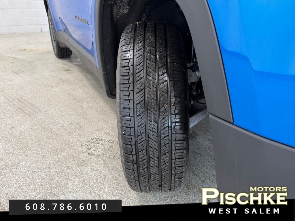 2026 Jeep Cherokee CHEROKEE LAREDO 4X4