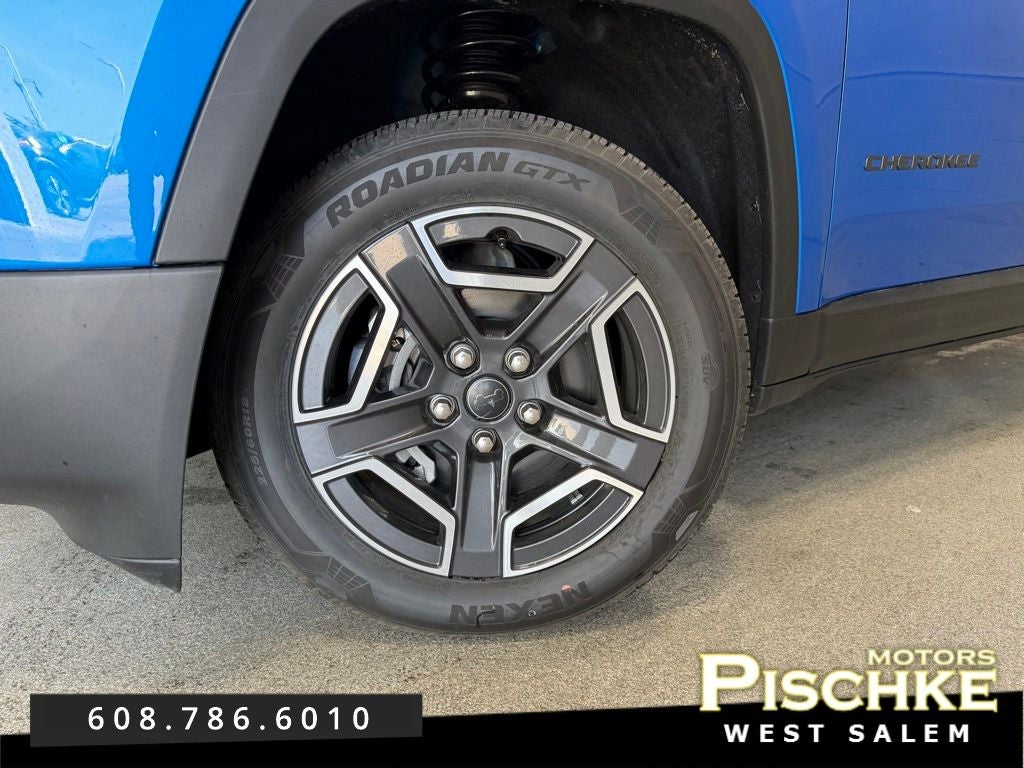 2026 Jeep Cherokee CHEROKEE LAREDO 4X4
