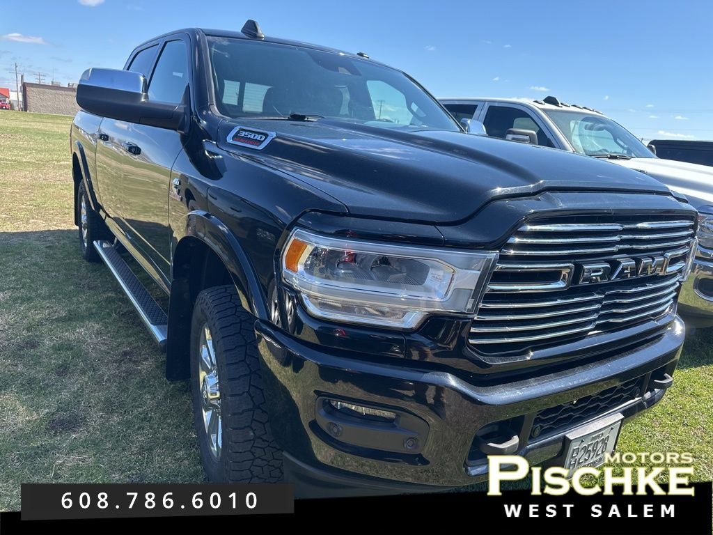 2019 RAM 3500 Laramie Crew Cab 4x4 6'4' Box