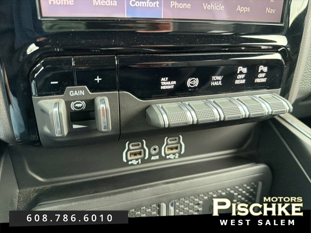 2025 RAM 2500 Laramie Crew Cab 4x4 6'4' Box