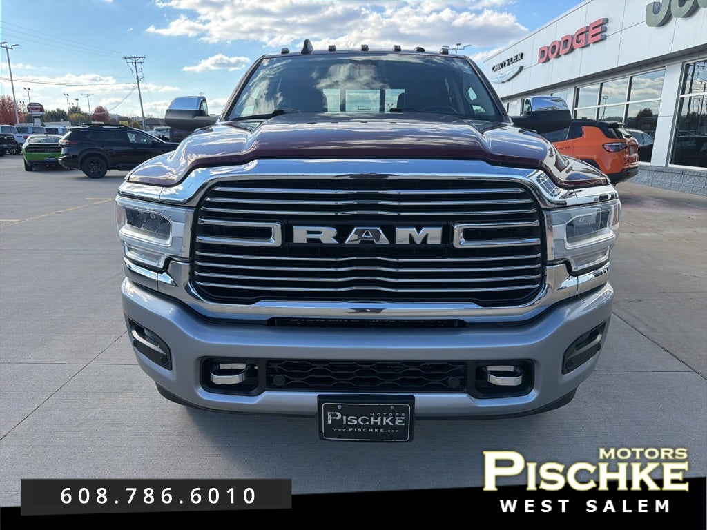 2020 RAM 3500 Laramie Crew Cab 4x4 8' Box