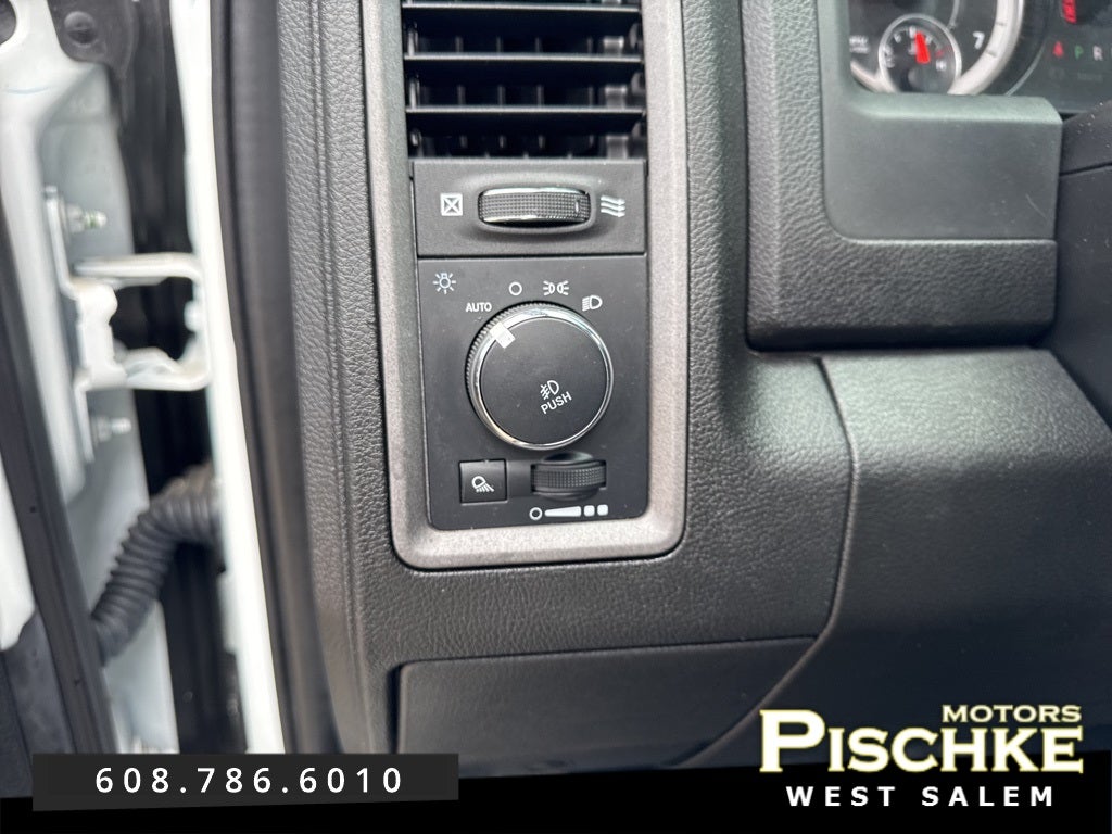 2023 RAM 1500 Classic Tradesman Regular Cab 4x4 8' Box