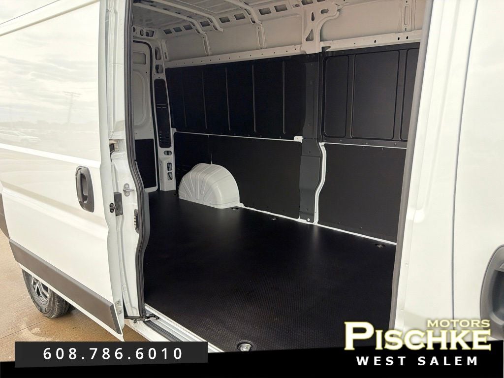 2025 RAM ProMaster 2500 Cargo Van SLT High Roof 159' WB