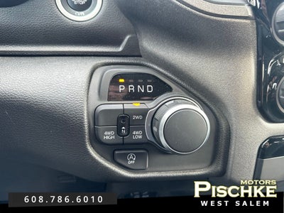 2026 RAM Ram 1500 Express Crew Cab 4x4 5'7' Box