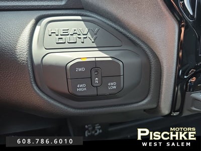 2026 RAM Ram 2500 RAM 2500 BLACK EXPRESS CREW CAB 4X4 6'4' BOX